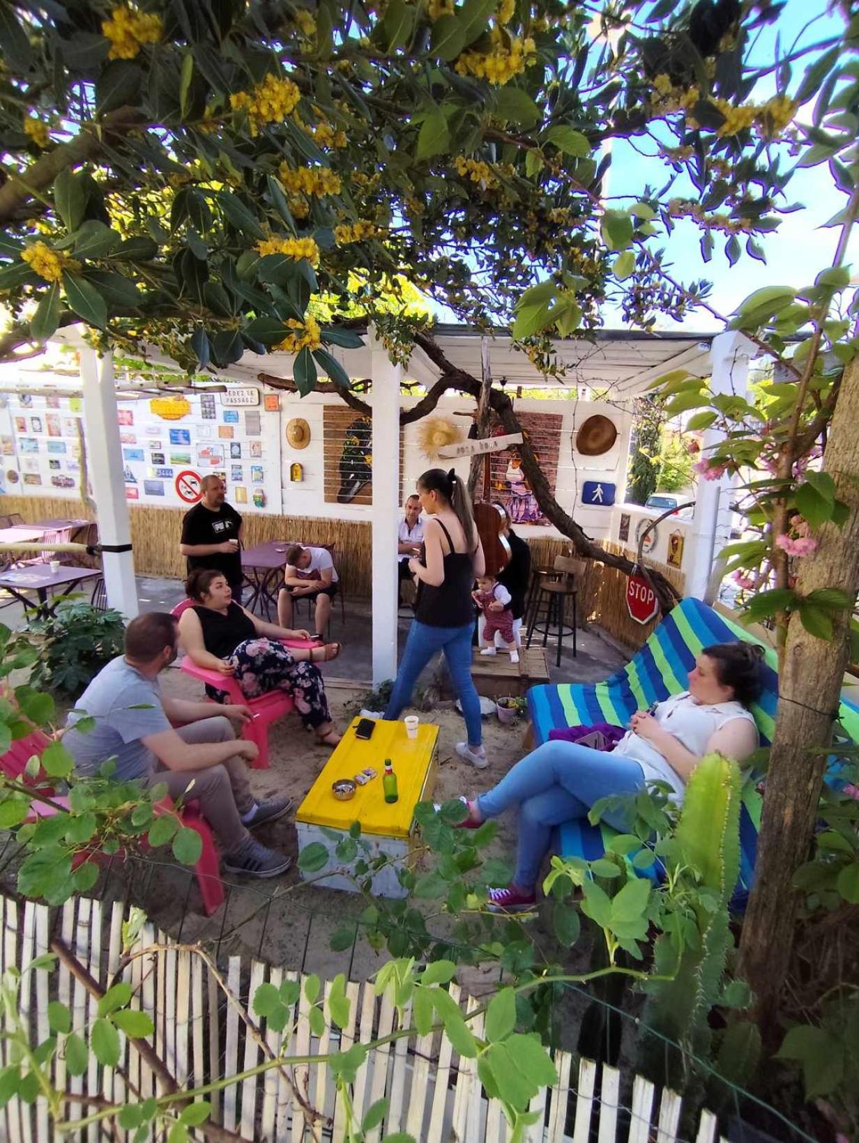 Pont-Eveque Houlala - Relais D'Etape - Chambres D'Hotes מראה חיצוני תמונה