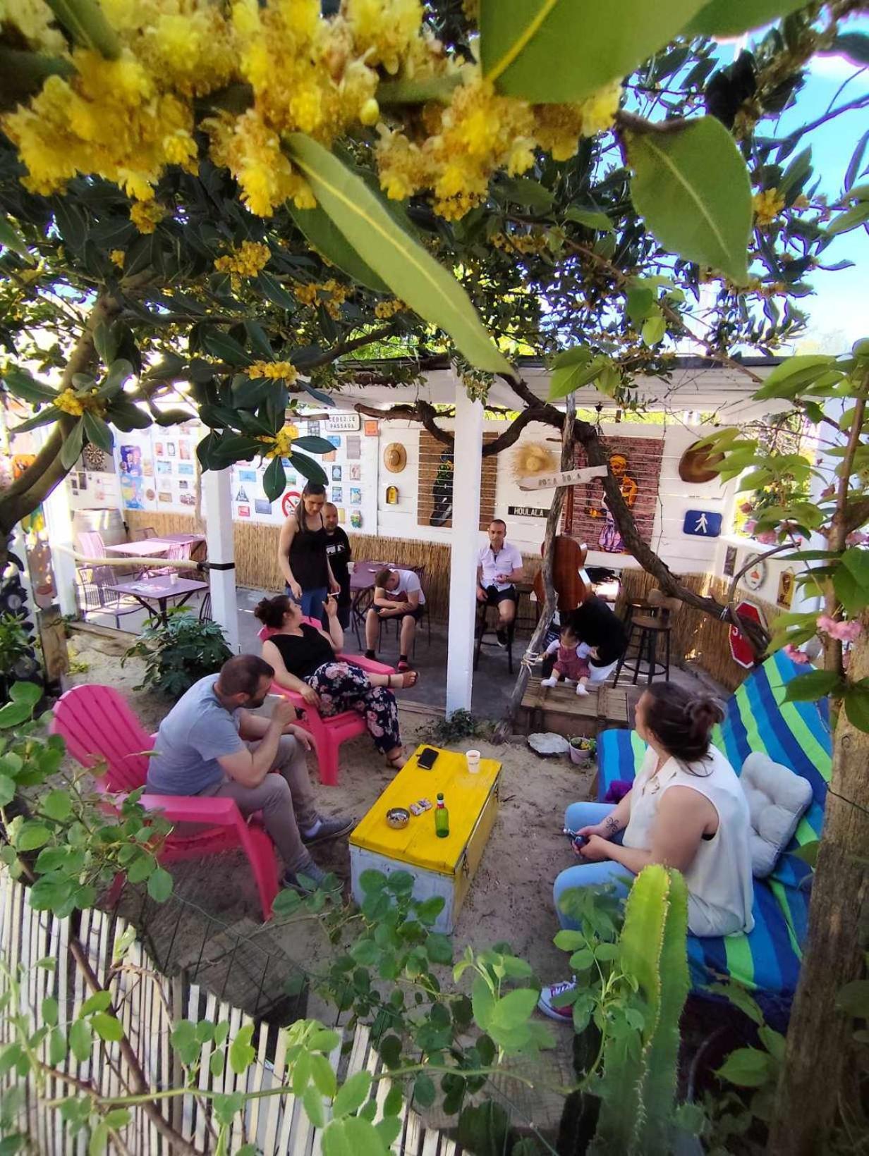Pont-Eveque Houlala - Relais D'Etape - Chambres D'Hotes מראה חיצוני תמונה