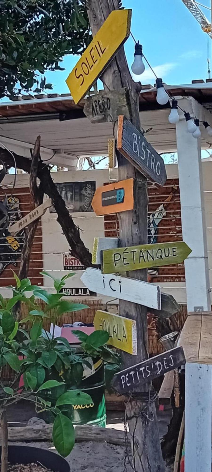 Pont-Eveque Houlala - Relais D'Etape - Chambres D'Hotes מראה חיצוני תמונה